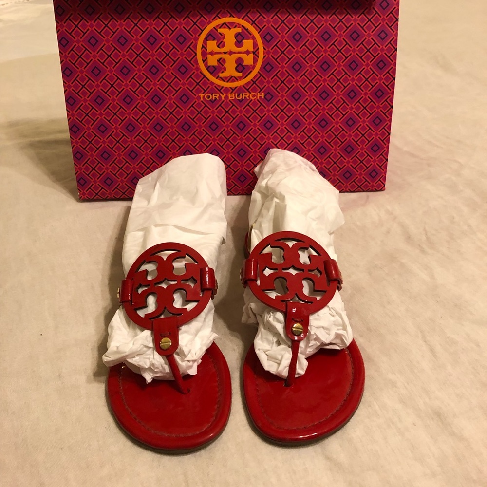 Tory Burch Miller Medallion Leather Flat Thong